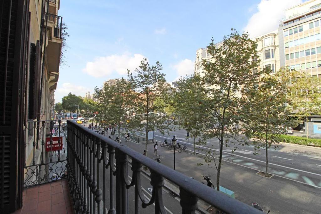 バルセロナPaseo De Gracia Gran Via De Les Corts Catalanesアパートメント エクステリア 写真